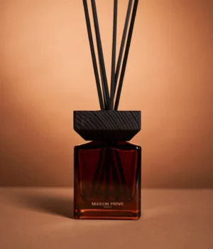 RAUDONOS UOGOS IR VANILĖ | Namų kvapas | 200ml