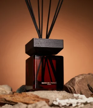 RAUDONOS UOGOS IR VANILĖ | Namų kvapas | 200ml