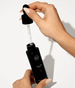 Drėkinantis ir žvilgesio suteikiantis plaukų aliejus CELEMI