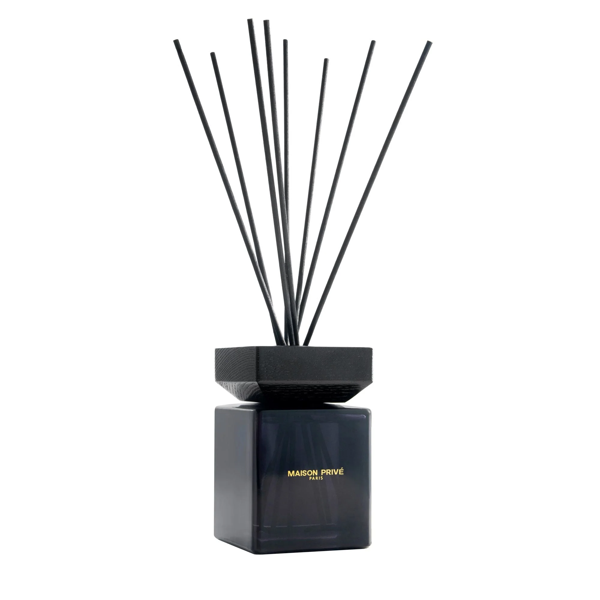 Namų kvapas | Juodasis Gintaras ir lelija | MAISON PRIVÉ | 200ml