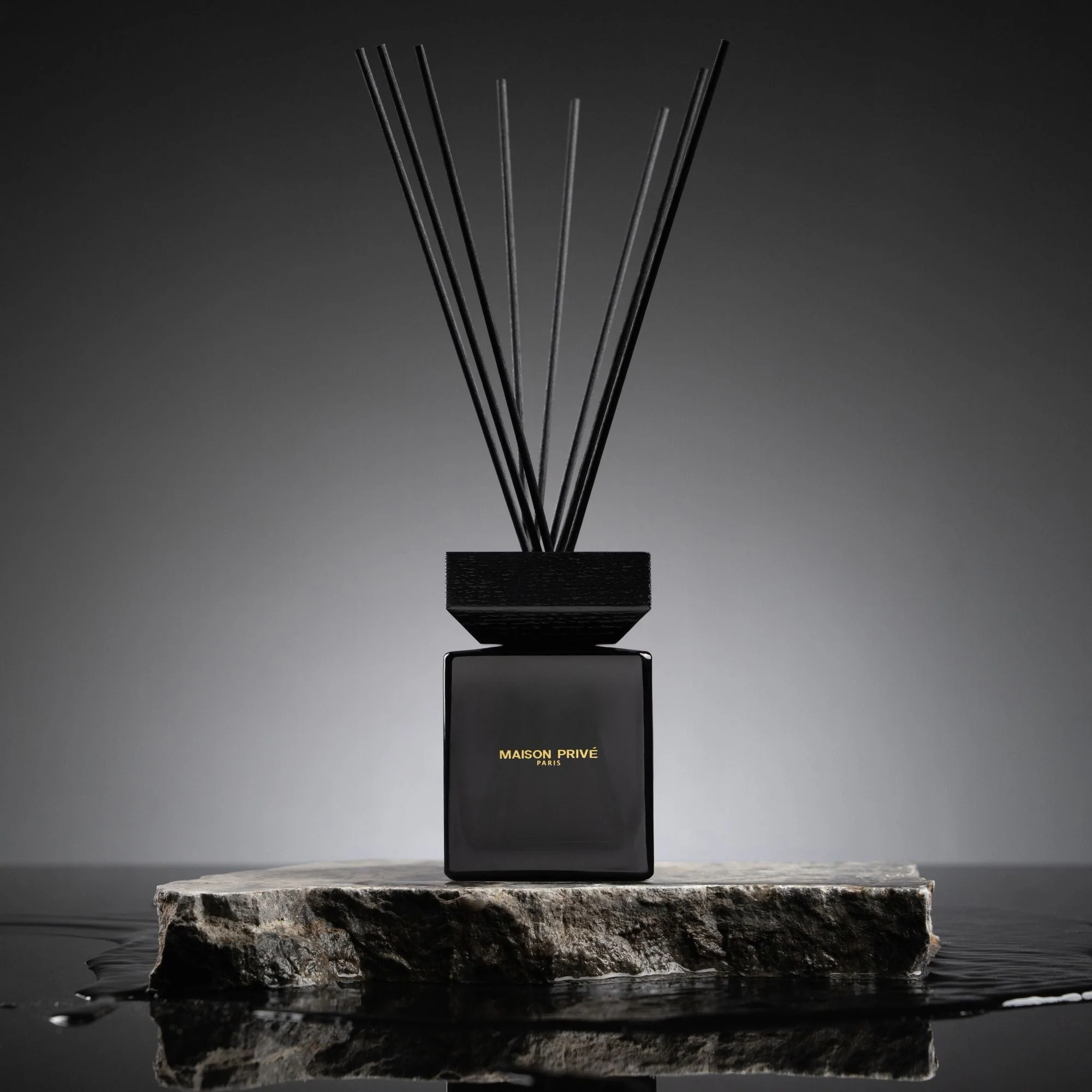 Namų kvapas | Gervuogė ir lauramedis | MAISON PRIVÉ | 200ml