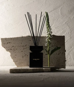 Namų kvapas | Bijūnai ir velvetas | MAISON PRIVÉ | 200ml