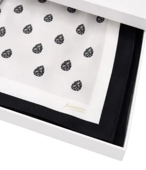 Šilkinė skarelė Financier Silver